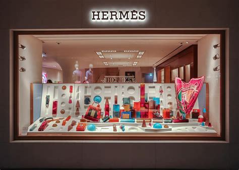 caso studio vetrina hermes|Hermès & Luca Nichetto: The Secrets of Retail Window Designs.